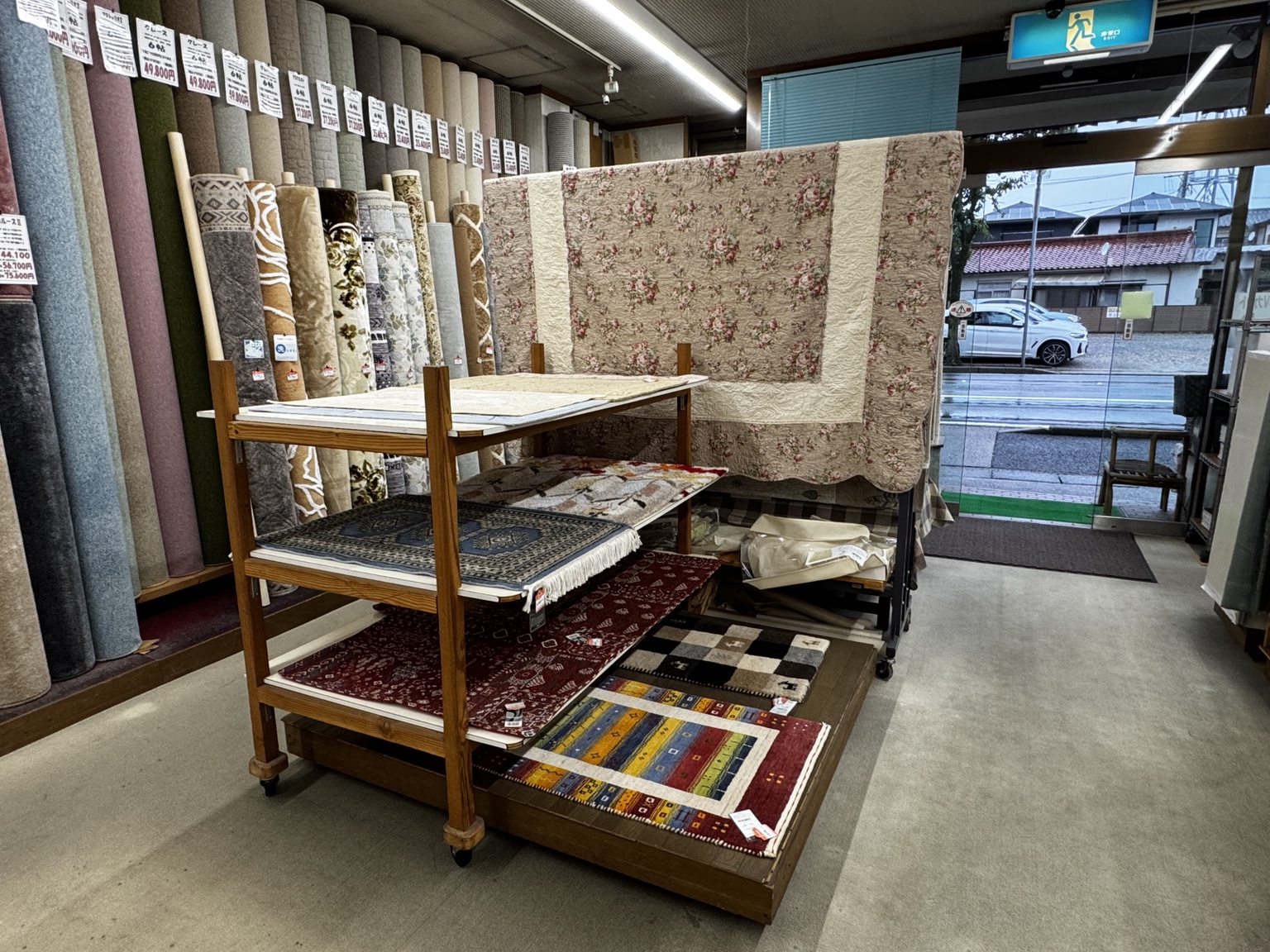 インテリア丸重 カーテン売り場